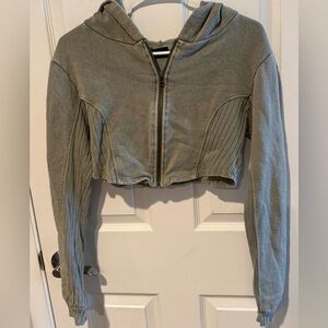Urban Outfitters Distressed Olive Green Cropped Lightweight Hoodie Sz M